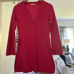 Athleta red tunic, small.